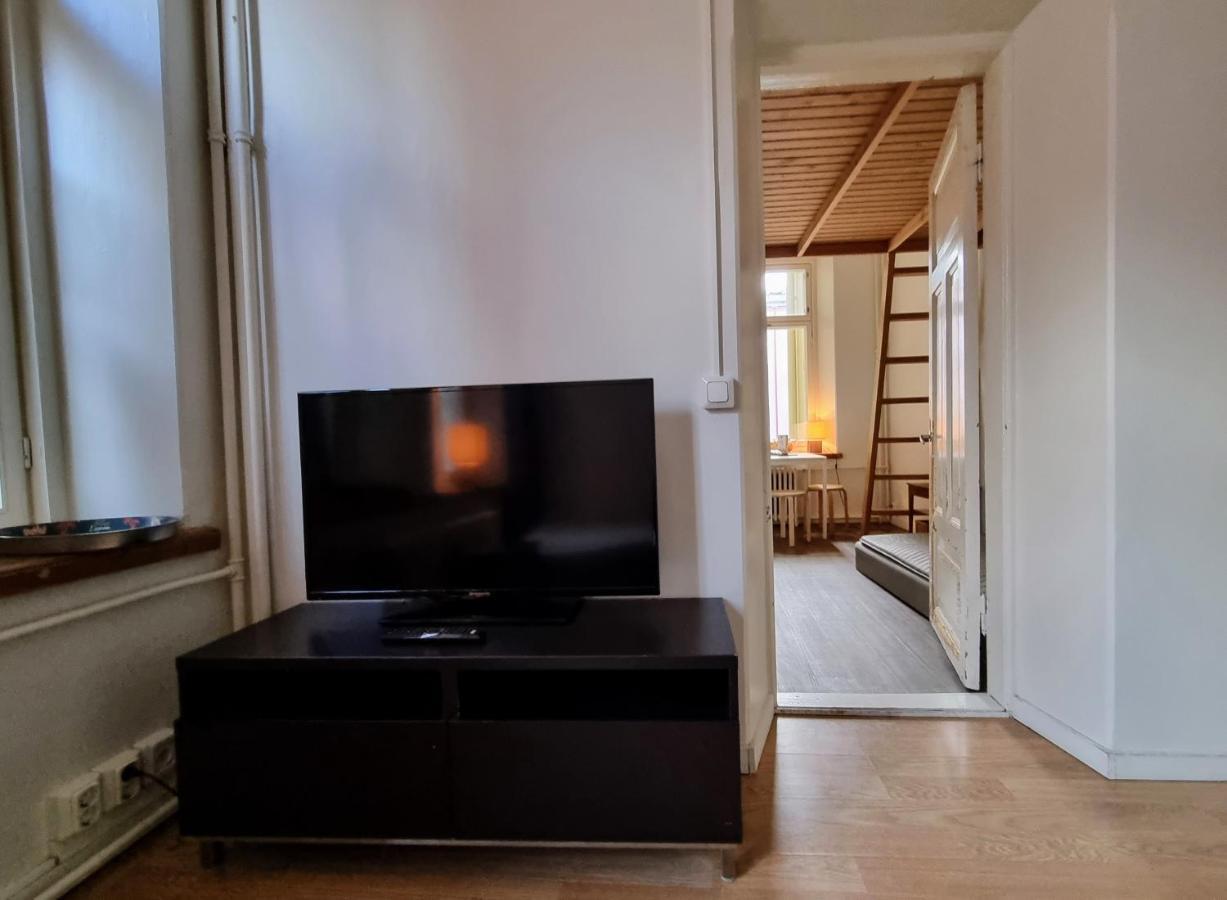 4 Blocks From Stockmann Apartment Helsinki Bagian luar foto