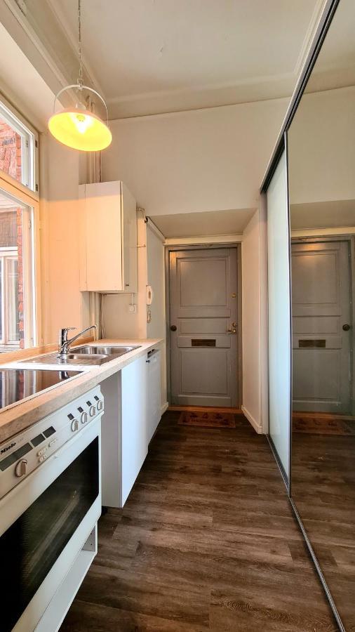 4 Blocks From Stockmann Apartment Helsinki Bagian luar foto